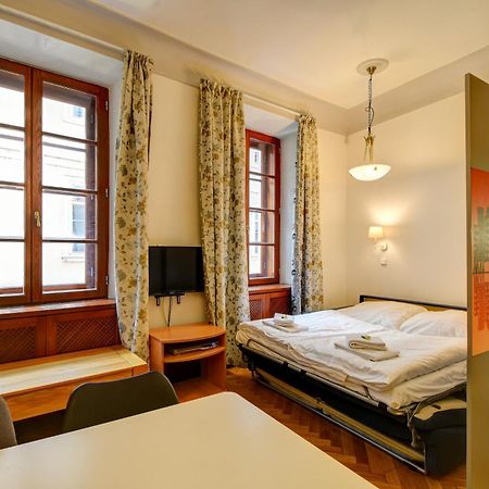 Historic Centre Apartments VIII Prag Eksteriør billede